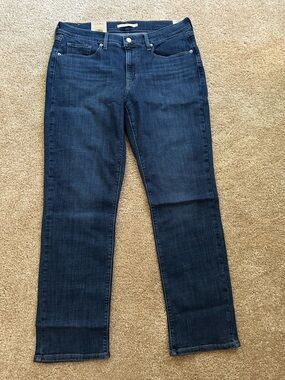 NWT Levi’s Strauss Women's Stellar Stretch Straight Leg Jeans Size 12/30”